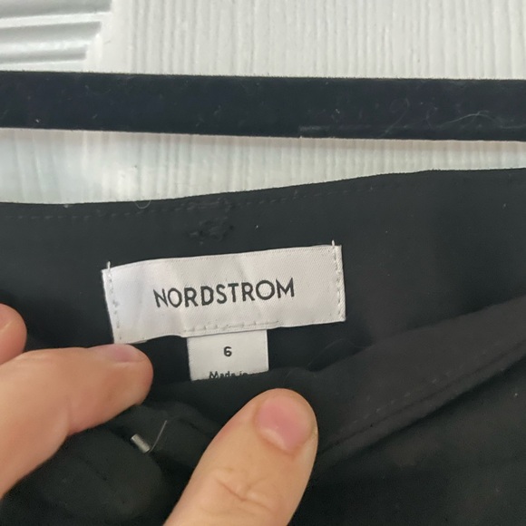 Nordstrom Vince Tapered Pull-On Pants - Picture 5 of 6